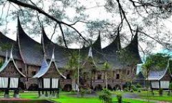 6.1 Rumah Gadang Sumatera Barat | Buliran.com
