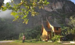 Pesona Lembah Terindah Di Indonesia